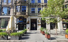 Apartment In The Strict City Centre